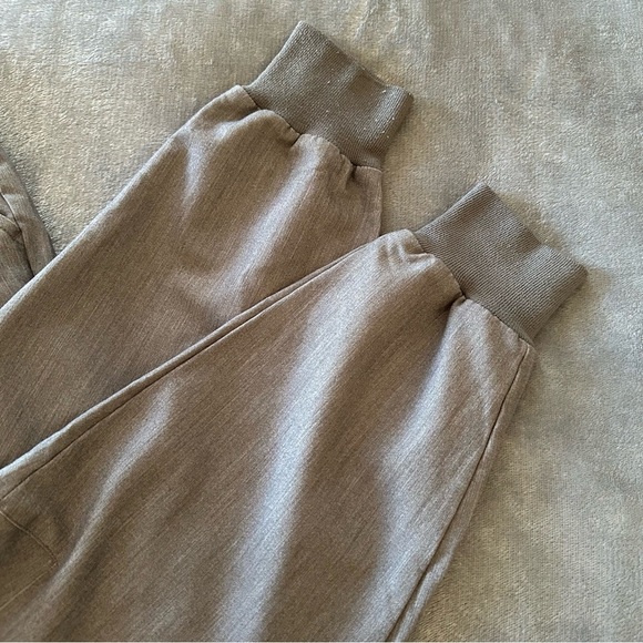 Figs Tansen Jogger Scrub Pants Graphite Grey Mens Medical Workwear Size M/S 1517 - Picture 12 of 12